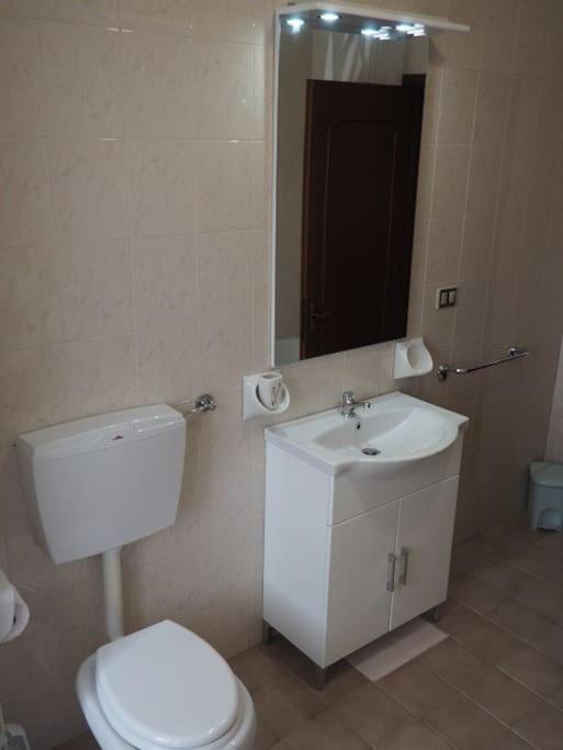 Ferienwohnung Casa Volpe Magliano Alfieri Exterior foto